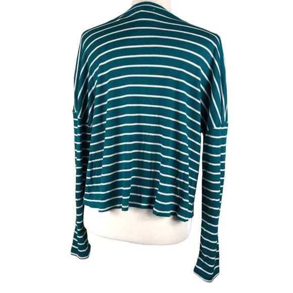 GOOD LUCK GEM Button Thermal Tie Front Top L - Picture 2 of 7